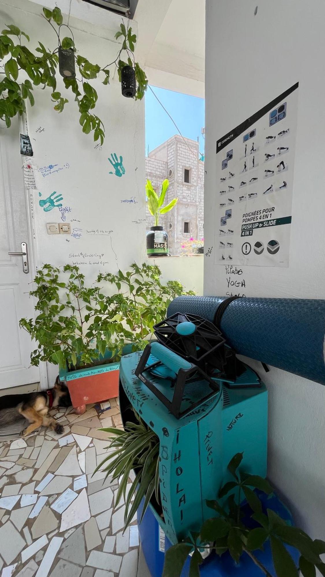 Dar Dyali Rooftop ⁿᵉᵃʳ ⁿᵍᵒʳ ᵇᵉᵃᶜʰ ᵃⁿᵈ ⁱˢˡᵃⁿᵈ Dakar Exterior photo